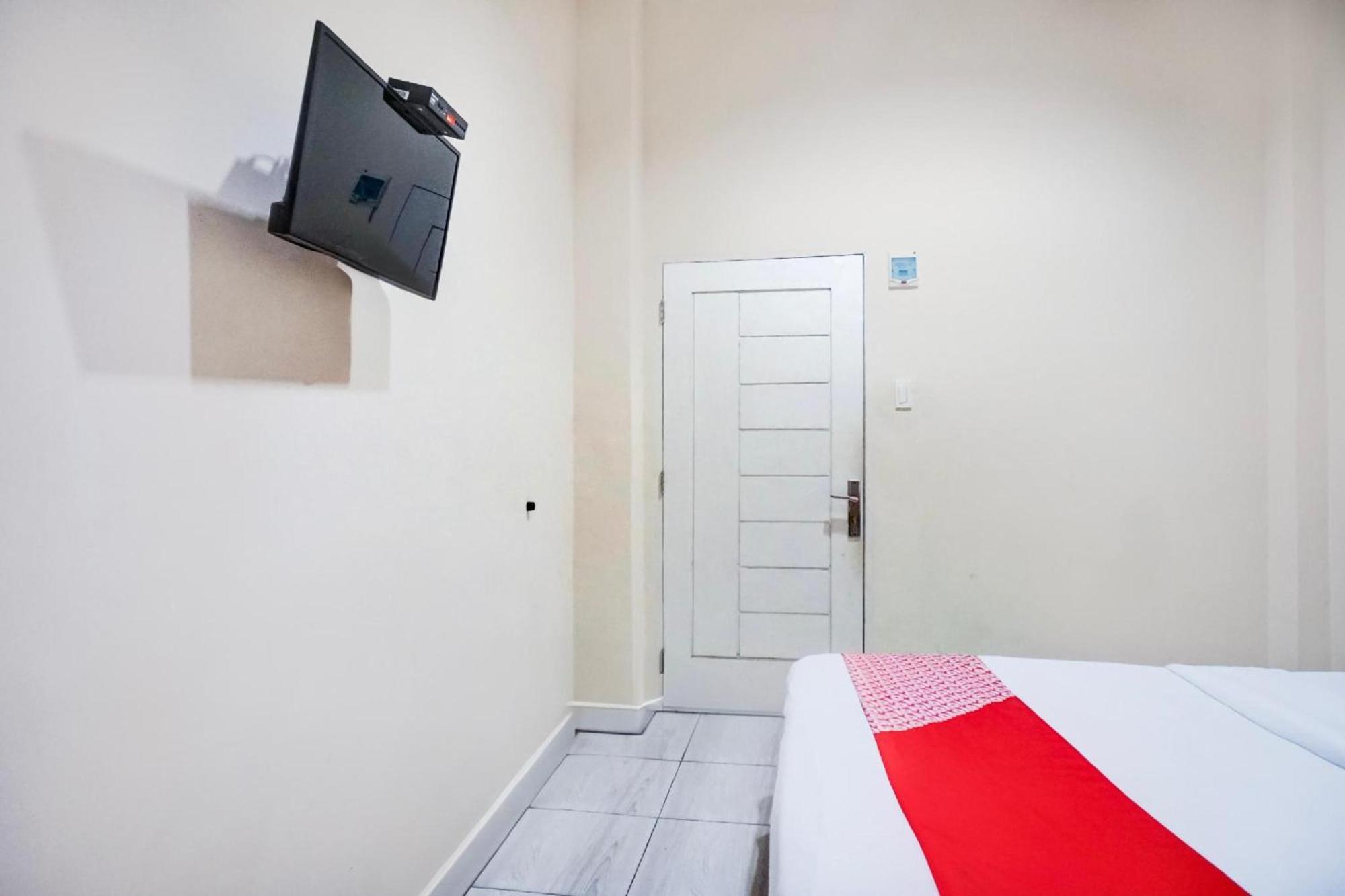 Hotel O Medan City Near Lapangan Benteng Formerly Ralica Residence Extérieur photo